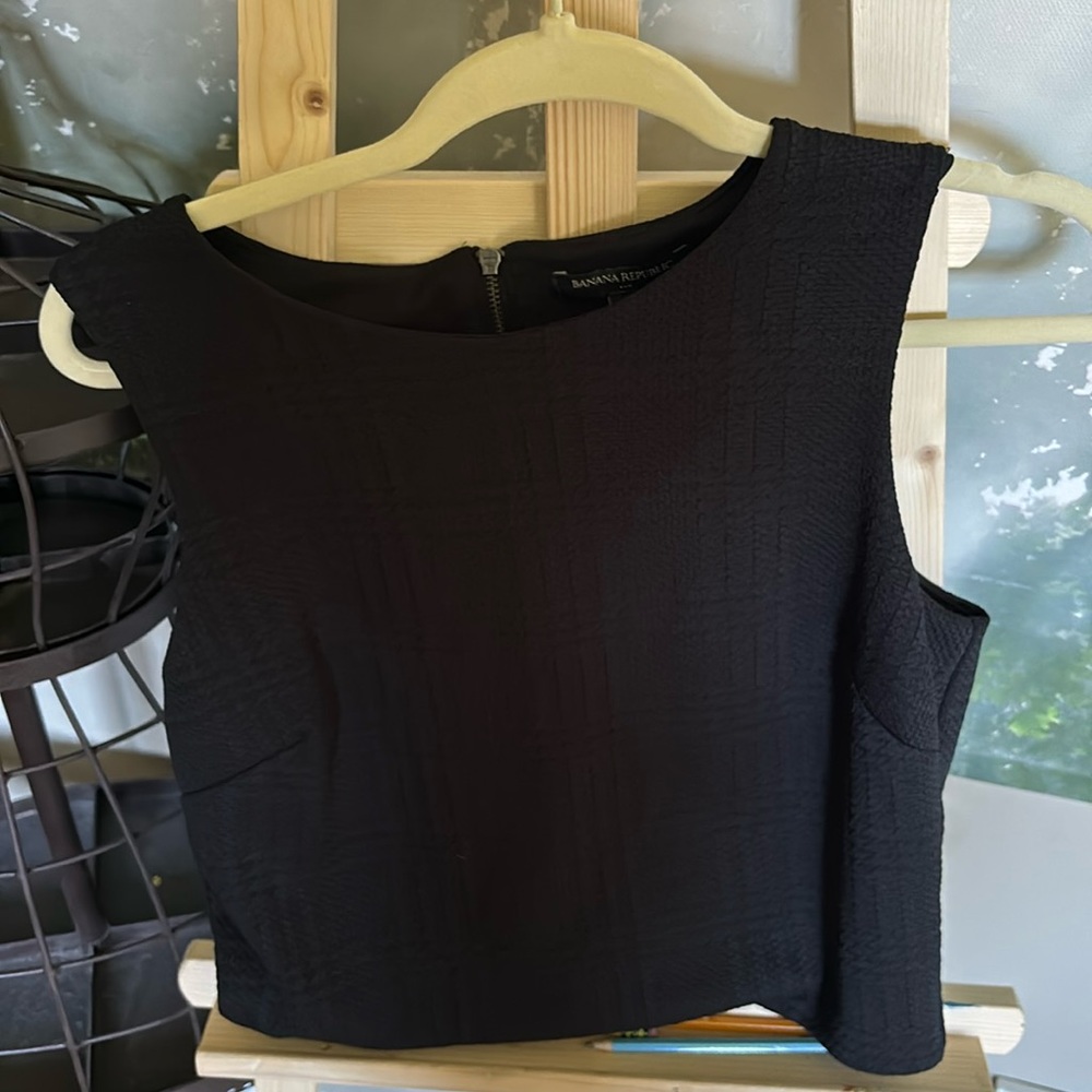Banana Republic sleeveless tank size small